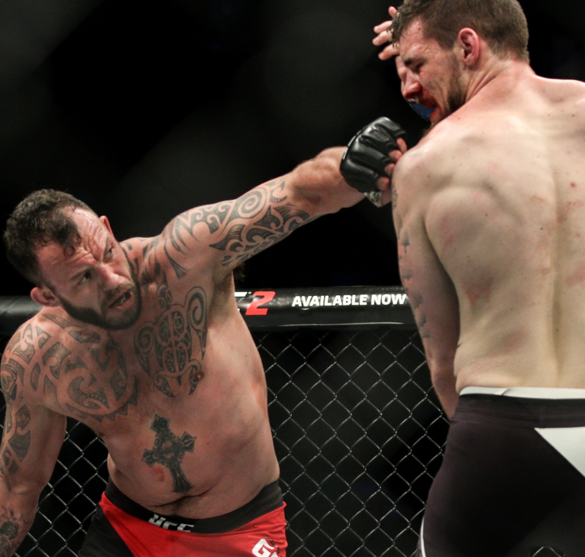 Luta entre o britânico Mark Godbeer e o americano Daniel Spitz - Rigel Salazar/Ag Fight