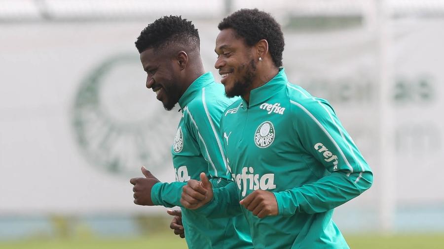 Luiz Adriano e Ramires, jogadores do Palmeiras - Cesar Greco/Ag. Palmeiras/Divulgação