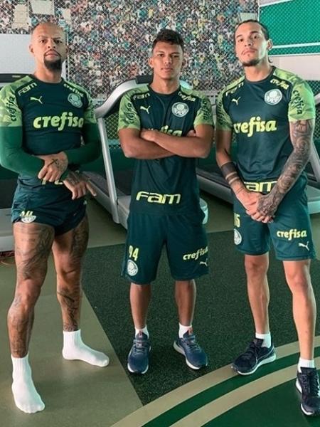Felipe Melo, Veron e Gustavo Gómez durante treino no Palmeiras - Reprodução