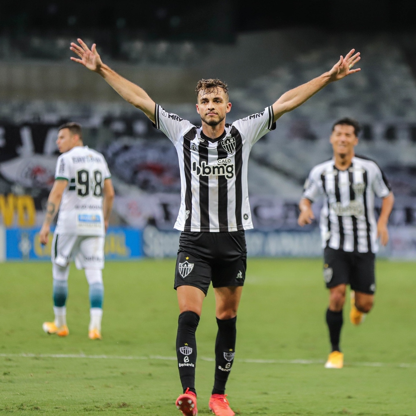 Titular absoluto, goleiro Everson completará 50 jogos pelo Galo hoje