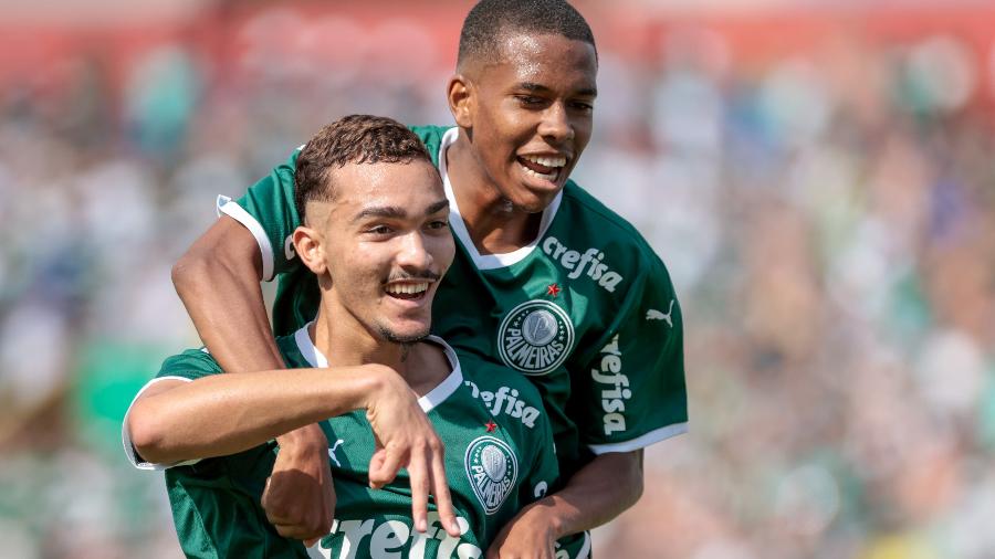 Ruan Ribeiro, atacante do sub-20 do Palmeiras, comemora gol na final da Copinha de 2023 - Marcello Zambrana/AGIF