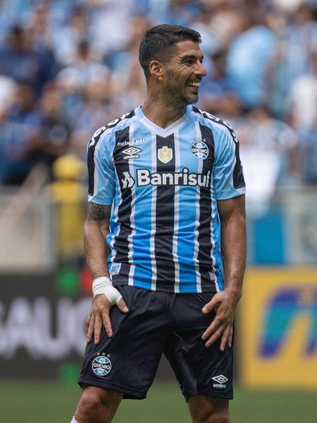Luis Suárez, do Grêmio, foi um dos reforços do futebol brasileiro - RAUL PEREIRA/FOTOARENA/ESTADÃO CONTEÚDO