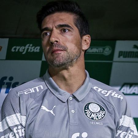 Abel Ferreira, técnico do Palmeiras, durante jogo contra o Bahia