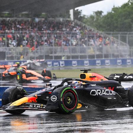 Max Verstappen em ação na pista molhada do GP do Canadá, em Montreal