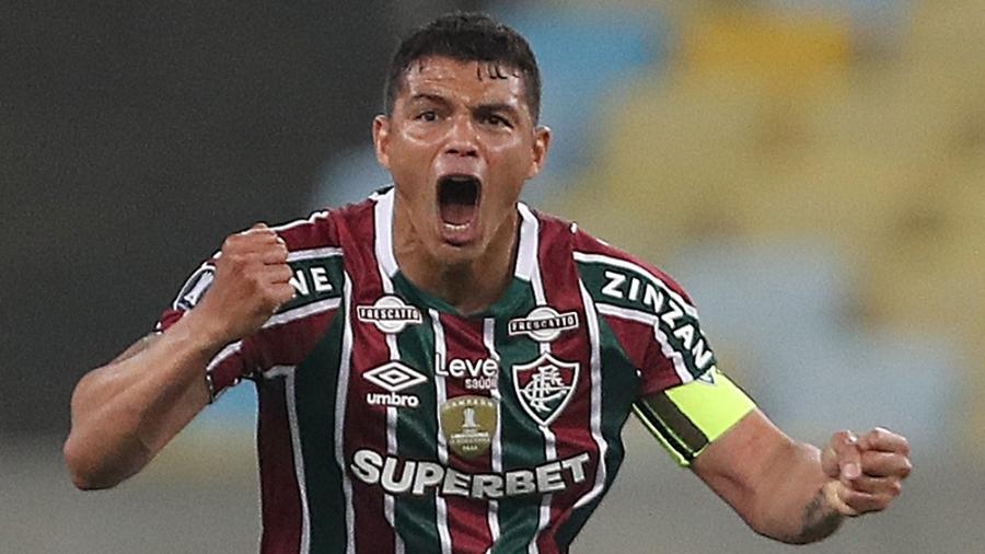 Thiago Silva comemora gol marcado pelo Fluminense contra o Grêmio, pela Libertadores