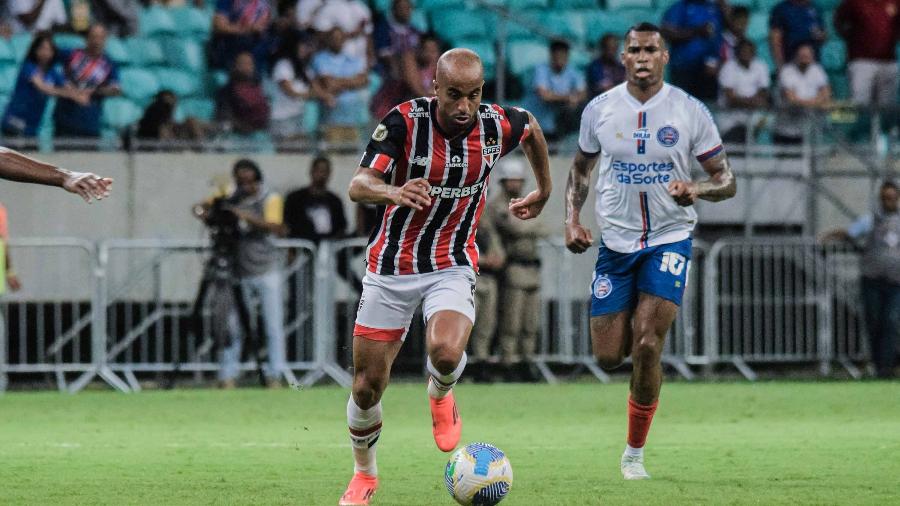 Lucas Moura em ação durante Bahia x São Paulo, jogo do Campeonato Brasileiro