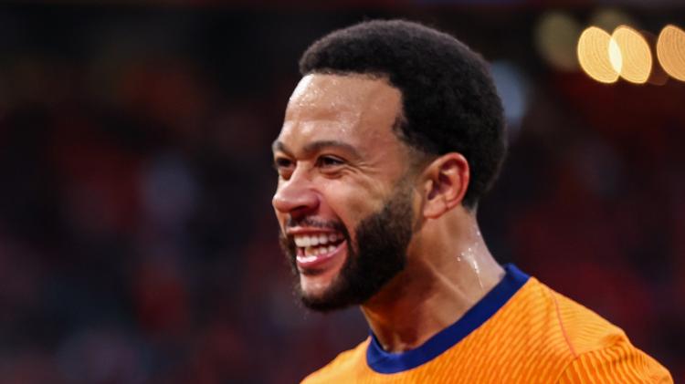 Memphis comemora gol marcado pela Holanda contra a Finlândia nas Eliminatórias Memphis comemora gol marcado pela Holanda contra a Finlândia nas Eliminatórias