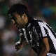 Camacho cabeceia a bola no duelo do Botafogo contra o Luverdense, na Série B - Vitor Silva / SSPress