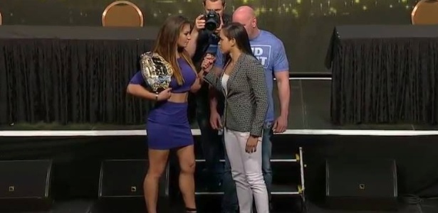 Miesha Tate (à esquerda) disse ter sido prejudicada pela ausência de McGregor em evento do UFC 200 - Reprodução / UFC