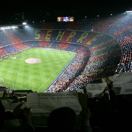Torcida do Barcelona no Camp Nou antes de um clássico com o Real Madrid - FC Barcelona/Divulgação