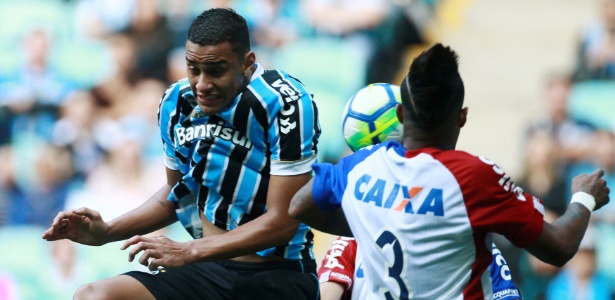 Thonny Anderson tem sido usado no ataque do Grêmio por conta dos desfalques - REUTERS/Diego Vara