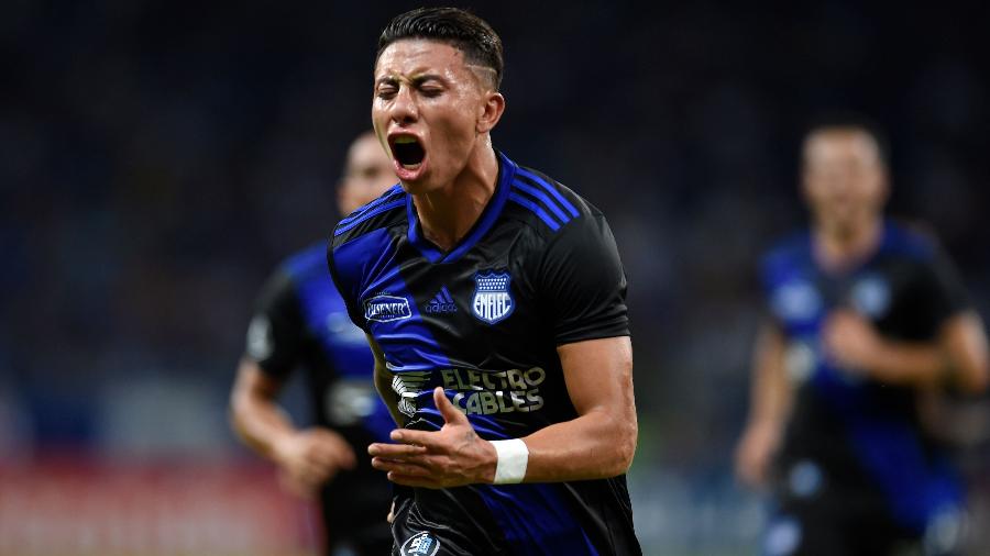 Joao Rojas durante sua passagem pelo Emelec, antes de ir para o futebol mexicano - Douglas Magno/AFP