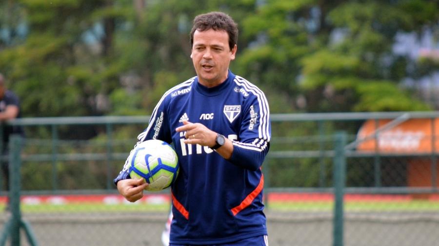 Técnico Fernando Diniz comanda treinamento do São Paulo no CT da Barra Funda -  Érico Leonan / saopaulofc.net