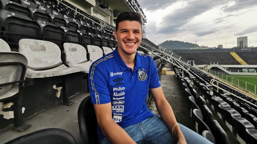 Augusto Galvan assinou por empréstimo com o Santos até junho de 2022 - Divulgação