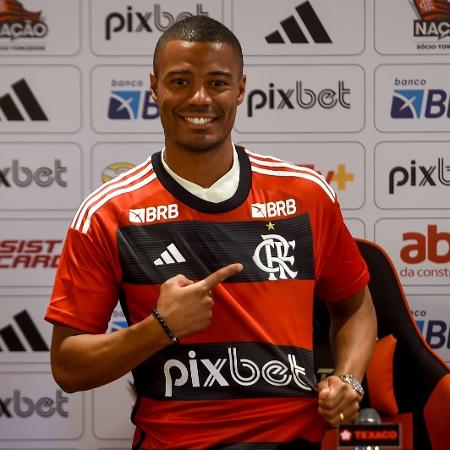 De La Cruz, do River Plate para o Flamengo, está entre as contratações do mercado brasileiro