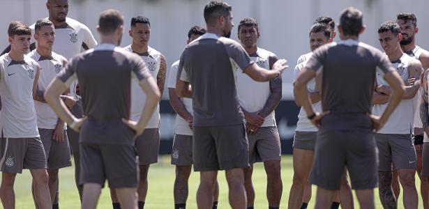 Auxiliares de António no Corinthians: Herança Técnica e Experiência Internacional na Seleção