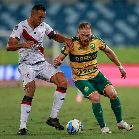 Cuiabá e Atlético-GO já estão rebaixados no Brasileirão; restam dois times