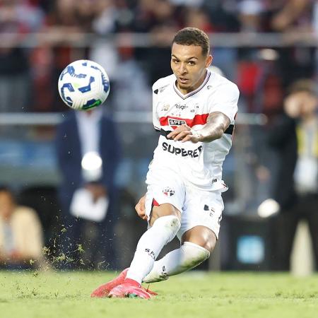 Matheus Alves foi um dos destaques do Tricolor na vitória sobre o Santos Matheus Alves foi um dos destaques do Tricolor na vitória sobre o Santos