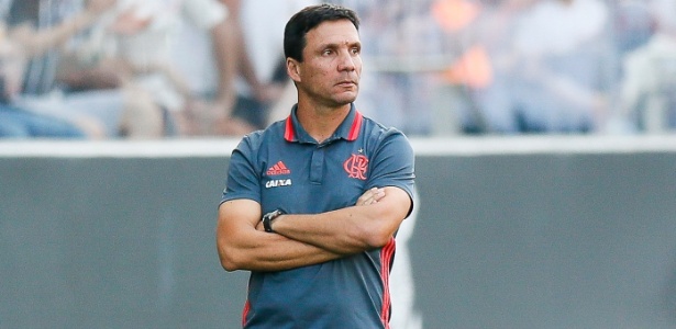 O técnico Zé Ricardo foi expulso contra o Corinthians e não comanda o Flamengo - Rubens Cavallari/Folhapress