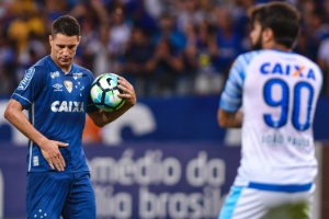 Cruzeirenses avaliam revés e exaltam rendimento no Mineirão em 2017