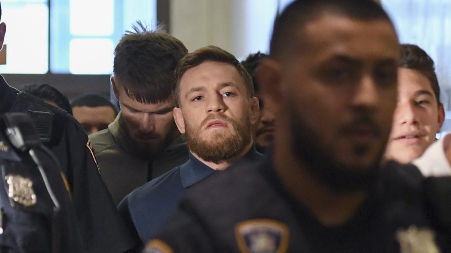 Conor McGregor deixa audiência de custódia - AFP PHOTO / ANGELA WEISS
