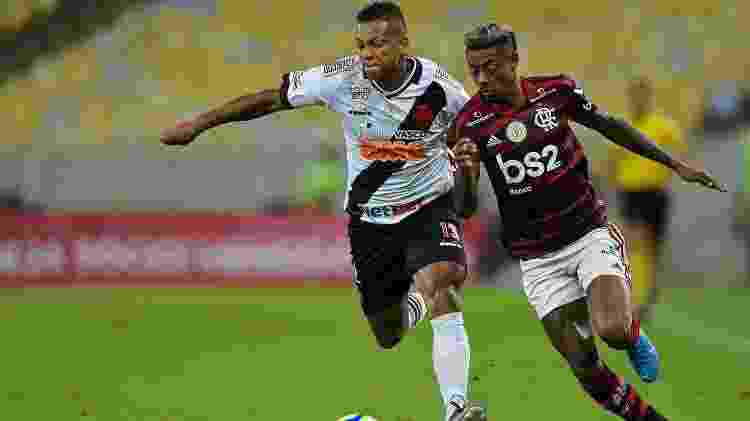 Bruno Henrique e Guarín, durante partida entre Flamengo e Vasco -  Thiago Ribeiro/AGIF -  Thiago Ribeiro/AGIF