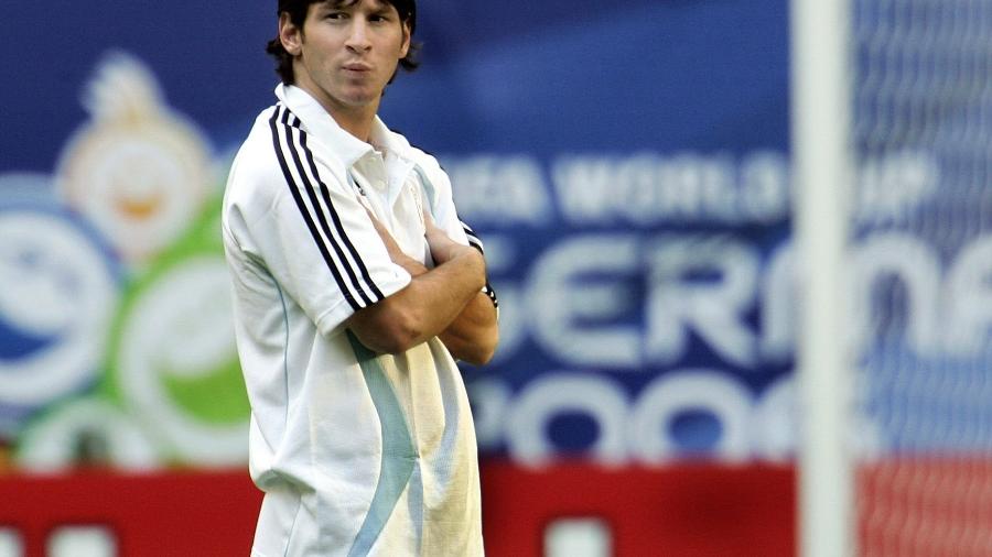 Messi durante treino da seleção da Argentina em Hamburgo, na Alemanha, na Copa do Mundo de 2006 - Timothy A. Clary/AFP