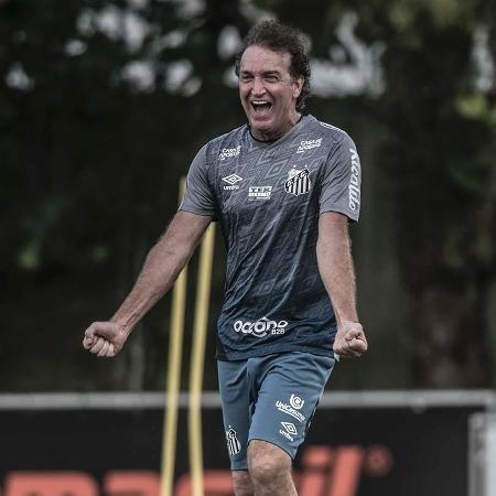 Cuca comemora durante treino do Santos no CT Rei Pelé - Ivan Storti/Santos FC