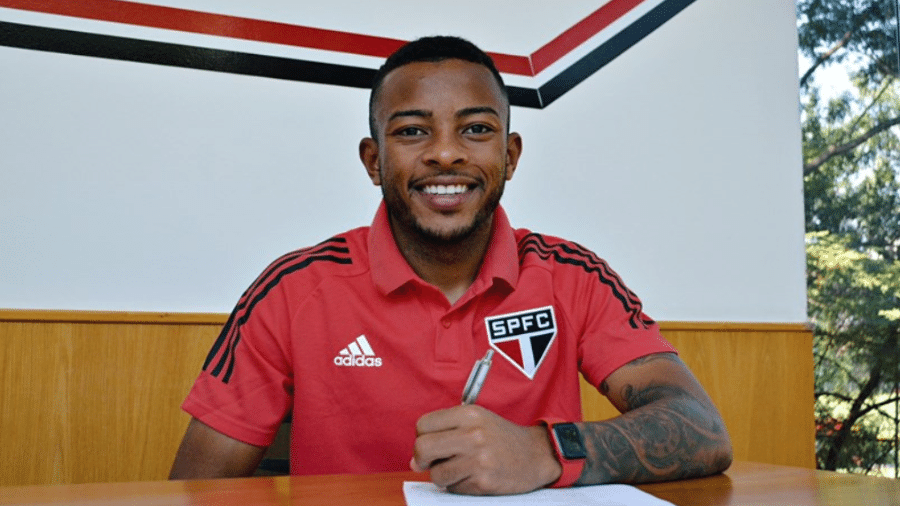 Wellington renovou com o São Paulo até 2023 - Érico Leonan / SPFC