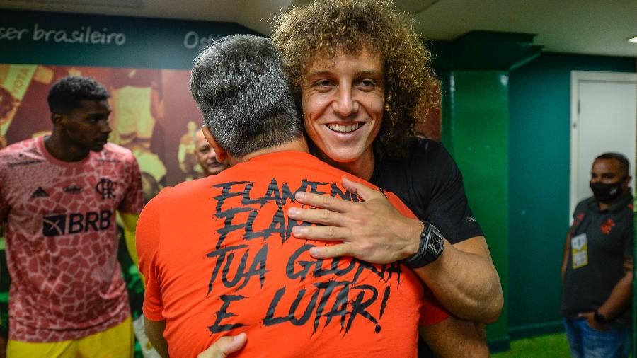 12.09.21 - David Luiz foi ao Allianz acompanhar o jogo entre o Flamengo e o Palmeiras - Marcelo Cortes / Flamengo