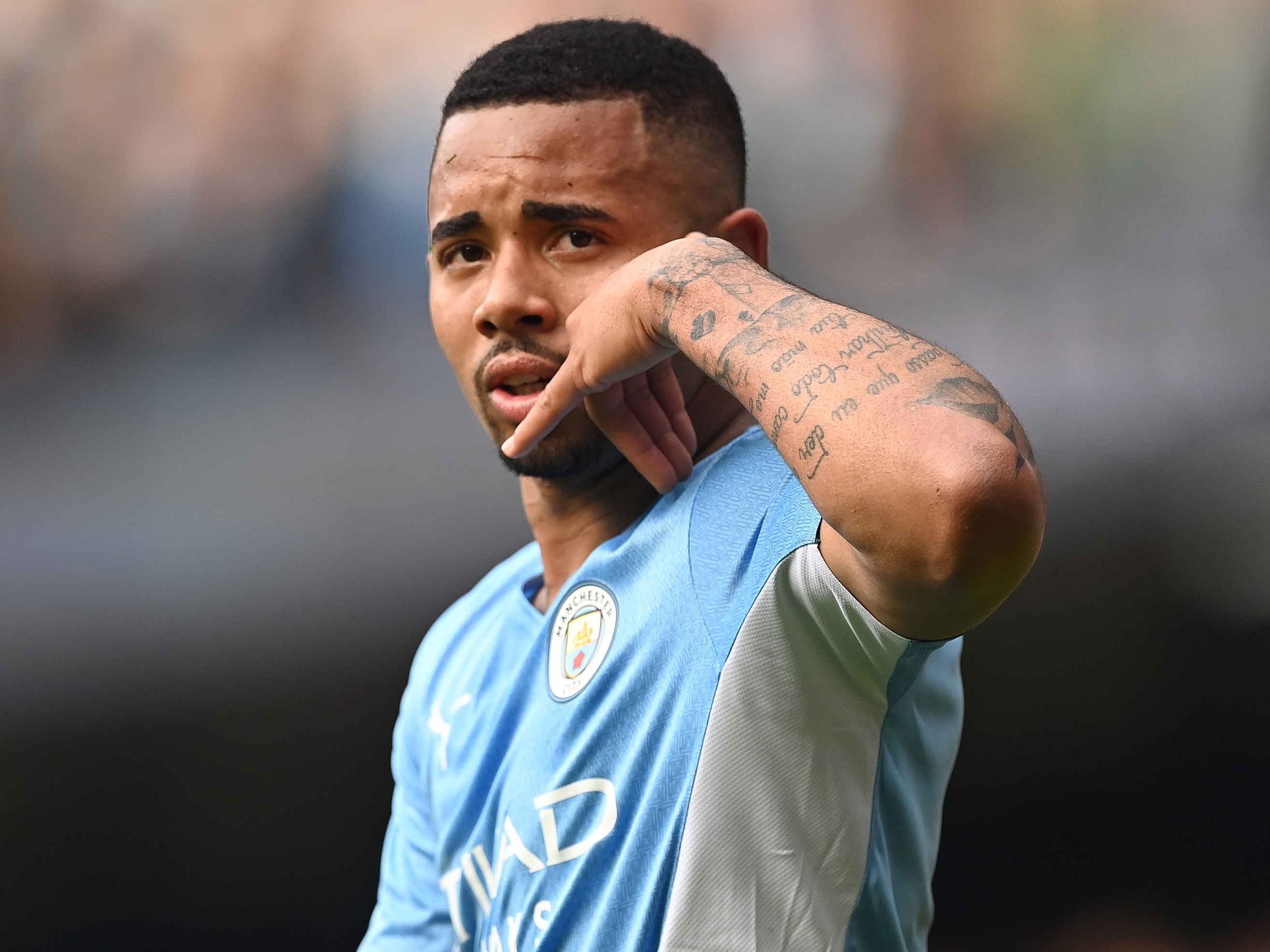 Empate com Liverpool não ajuda Manchester City na busca pelo título, diz  Gabriel Jesus