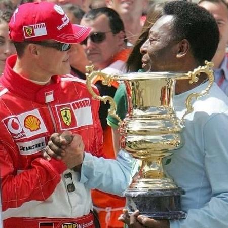 Michael Schumacher com Pelé em Interlagos, 2006: amor pela bola - Divulgação/Ferrari
