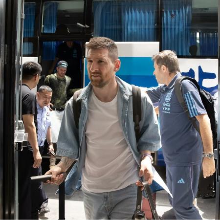 Lionel Messi chega à China, onde a Argentina jogará um amistoso contra a seleção da Austrália - Reprodução/Twitter/Selección Argentina