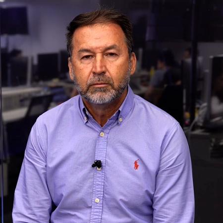 Augusto Melo, candidato à presidência do Corinthians, em entrevista no estúdio do UOL