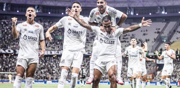 Santos wins, becomes captain in possible farewell for Carril