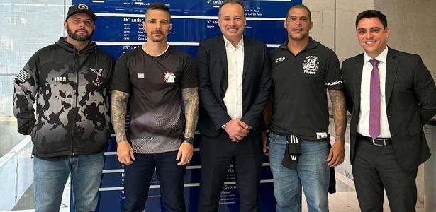 VAI QUITAR A DÍVIDA: Reunião da Gaviões da Fiel com a Caixa para quitar dívidas da arena.