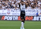 Torcida do Corinthians protesta após empate e volta ao Z4: 