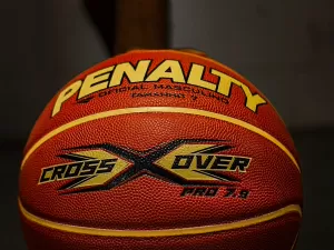 Penalty lança bola com melhorias tecnológicas para temporada 2024/25 do NBB