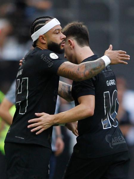 Memphis e Garro podem voltar ao time titular do Corinthians contra o Atlético-MG