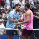 Djokovic e Alcaraz disputam Australian Open que vai muito al&eacute;m do trof&eacute;u