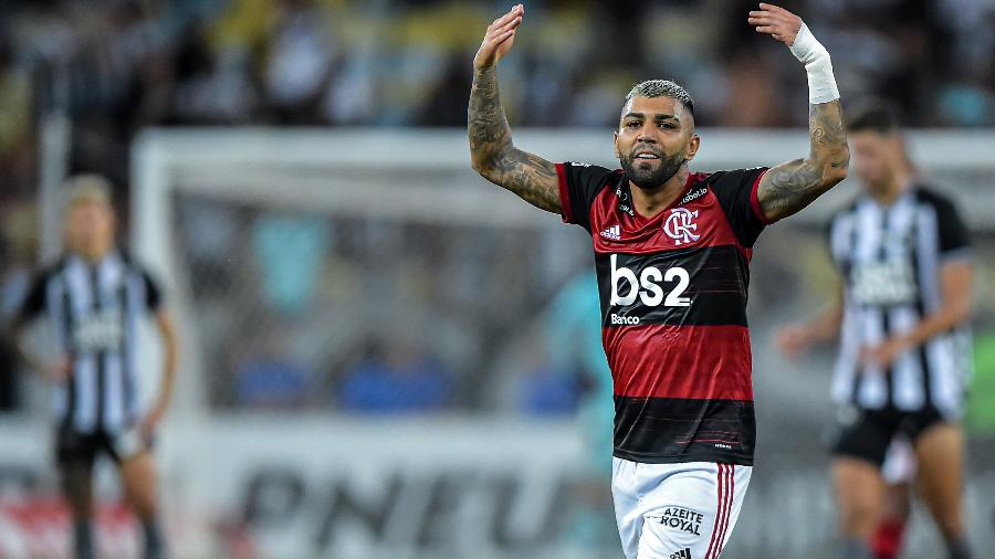 Gabigol comemora depois de balançar as redes no clássico contra o Botafogo - Thiago Ribeiro/Agif