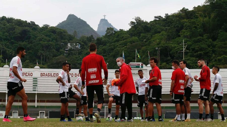 Fernando Diniz comanda treino do São Paulo no campo das Laranjeiras, no Rio de Janeiro - Divulgação/São Paulo