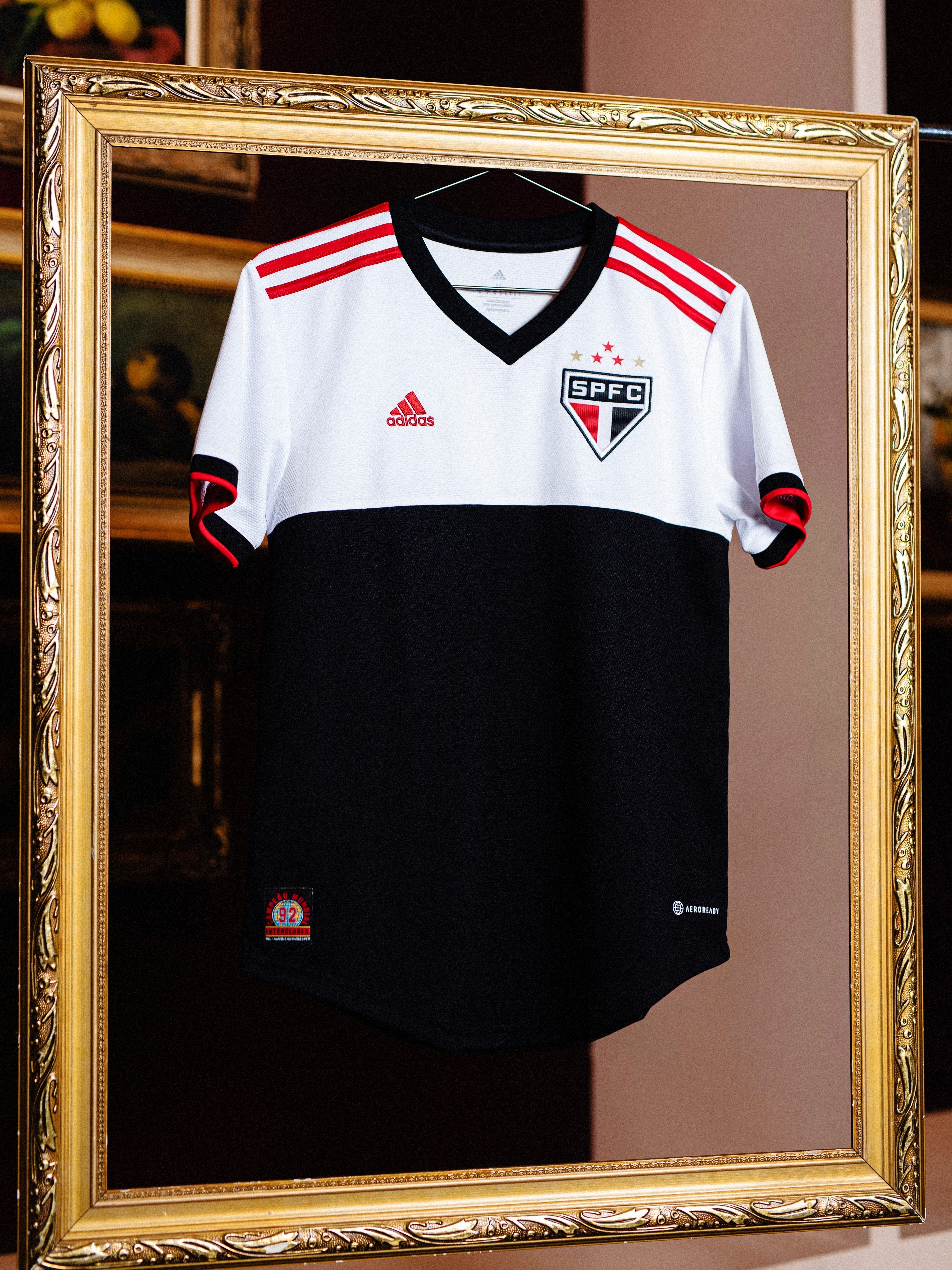 São Paulo lança novo terceiro uniforme para a temporada 2023/24; veja fotos