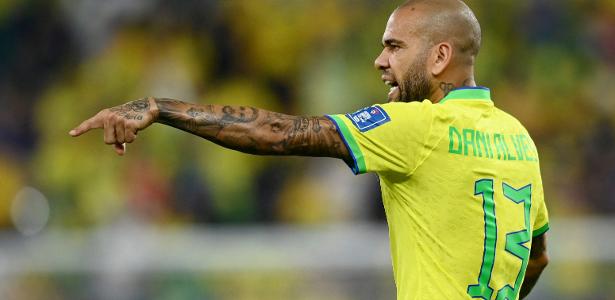 Caso Daniel Alves: 'Silêncio da categoria é espantoso', critica Tironi