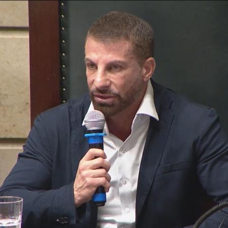 Presidente associativo do Vasco, Pedrinho, esteve presente na audiência pública de São Januário na Câmara