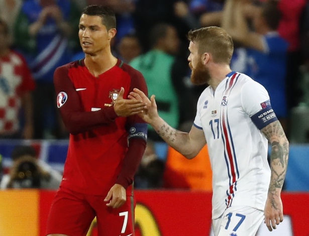 REUTERS/Kai Pfaffenbach Livepic