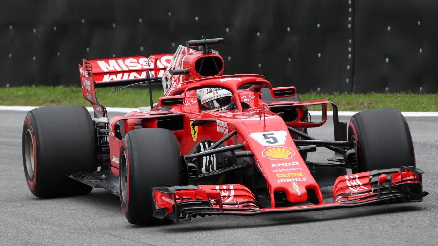Vettel no terceiro treino livre do GP Brasil - REUTERS/Paulo Whitaker