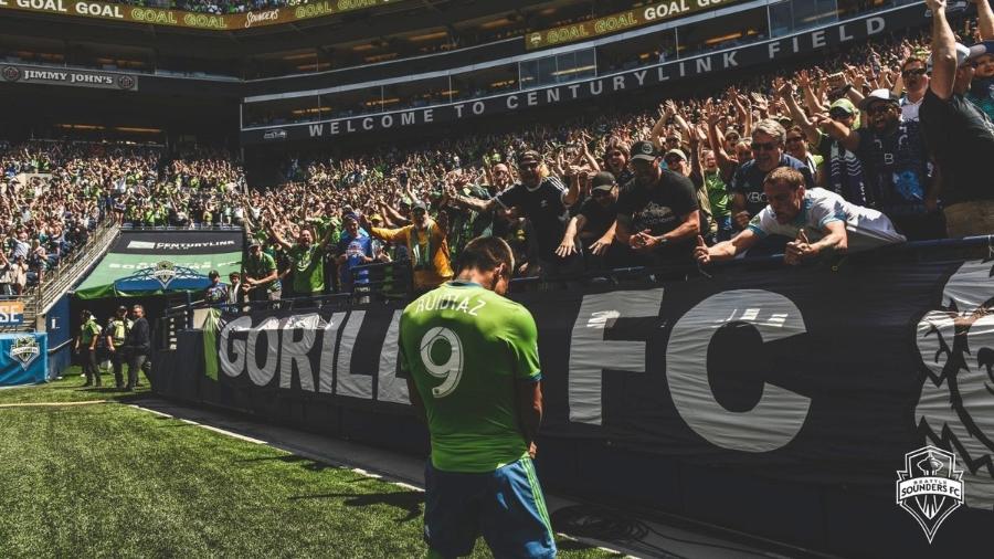 Ruidíaz, do Seattle Sounders, comemora gol com sua torcida - Divulgação/Seattle Sounders