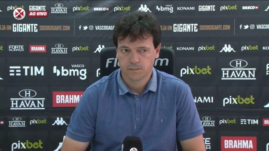 Técnico Fernando Diniz se despediu do Vasco em entrevista coletiva e demonstrou gratidão ao clube - Reprodução / Vasco TV