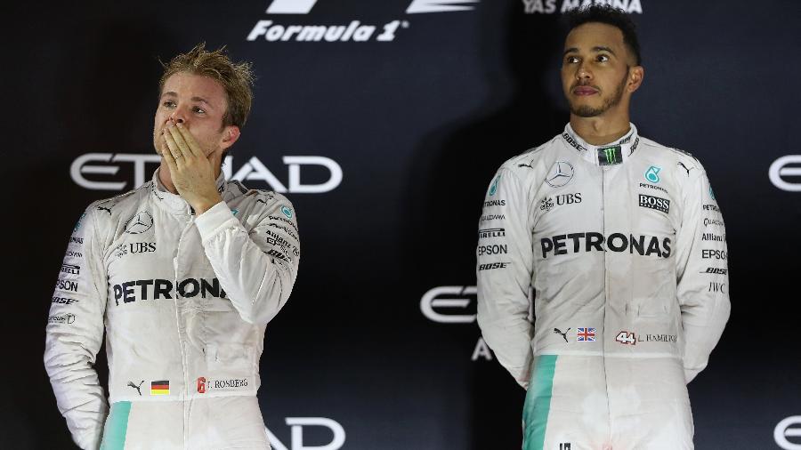 Nico Rosberg e Lewis Hamilton, pilotos da Mercedes, durante a temporada de 2016 da F1 - Clive Mason/Getty